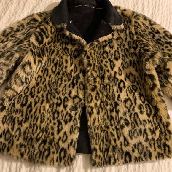 Jackets & Blazers - Reversible faux fur and suede leather coat. Excellent condition